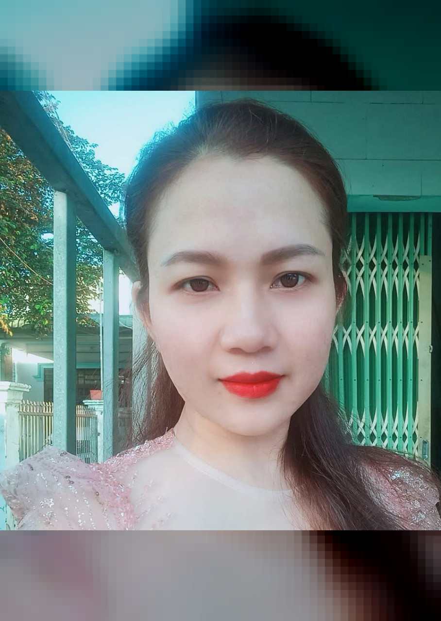 Quay lén em Phạm Nhung tắm